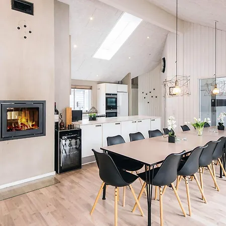 5 Star Holiday Home In Blavand 펜션